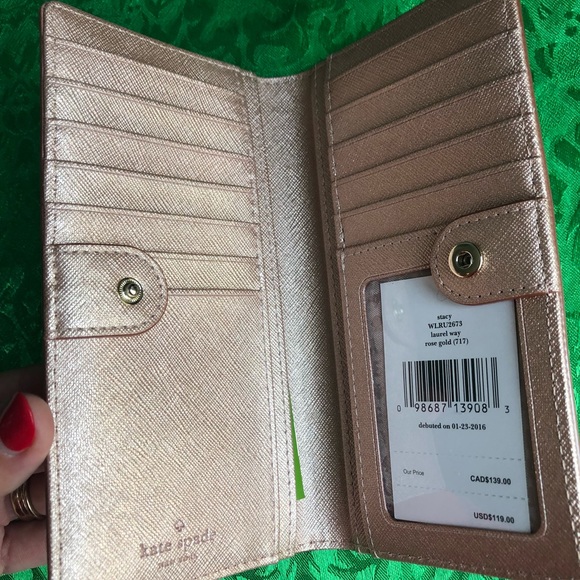 ❣️🎁Kate Spade Rose Gold Leather Wallet❣️🎁 - Picture 2 of 5